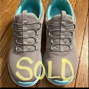 AVIA women’s sneakers.